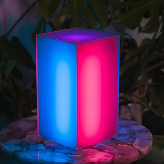 Šareno LED noćno svjetlo u kocki: Punjivo & Daljinski upravljač