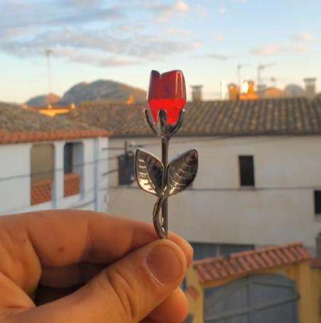 Eternal Love Metal Crystal Rose Timeless Gift for Valentine's Day, Mother's Day, Birthdays, and Anniversaries Water-Resistant & Durable Crystal Design Personalized Present Decoration Wedding