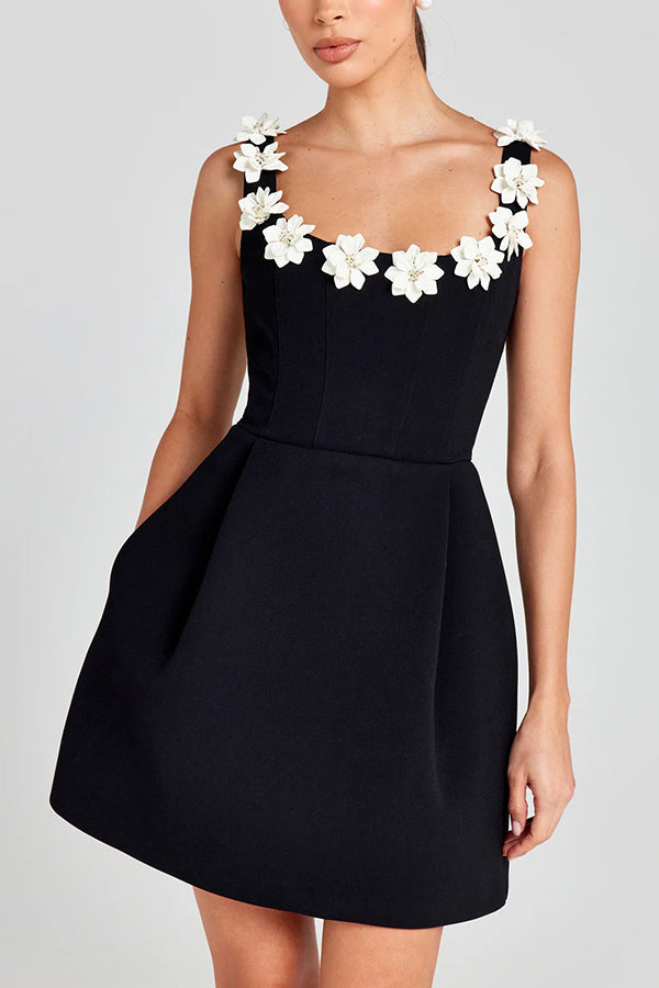 Cindy Suni İnci Çiçek Aplikeli Kare Yaka Cepli Mini Elbise