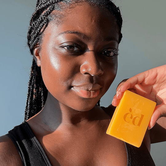 Turmeric Fade & Glow Bar.