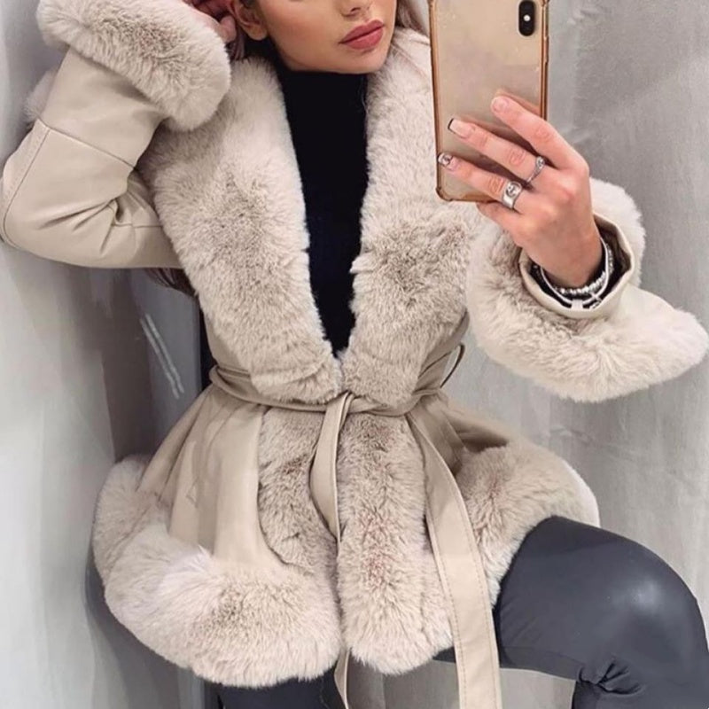 🔥🖤Black Friday Sale:50% OFF🔥Women's Faux-Leather Coat with Faux-Fur Collar