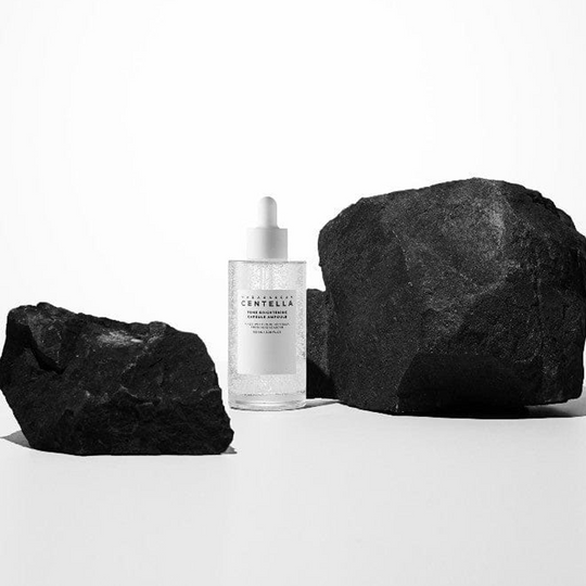 Mild lysnende effekt & Fuktighetsgivende ampulle