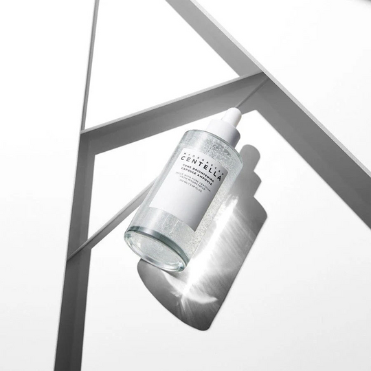 Mild lysnende effekt & Fuktighetsgivende ampulle