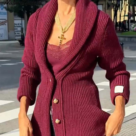 Ženski pleteni pulover s dubokim izrezom i dugmadima