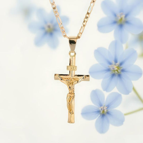 🔥Gold-Tone Crucifix Pendant Necklace – Detailed INRI Design, Adjustable Figaro Chain & Everyday Faith Jewelry ✝️✨