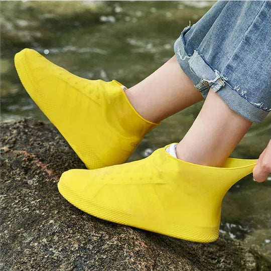 📢📢50% OFF !! ⏰ Waterproof Rain Shoe Cover – Non-slip sole & easy on/off – Reusable, perfect for wet weather or muddy walks – fits most shoes, keeps feet dry 🌧️