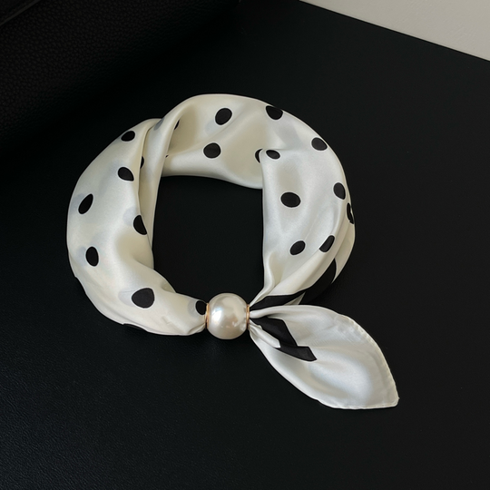 📢📢LIMITED-TIME 50% OFF!!🌸No-Tie Magnetic Pearl Clasp Soft Scarf💟Everyday Versatile Pieces
