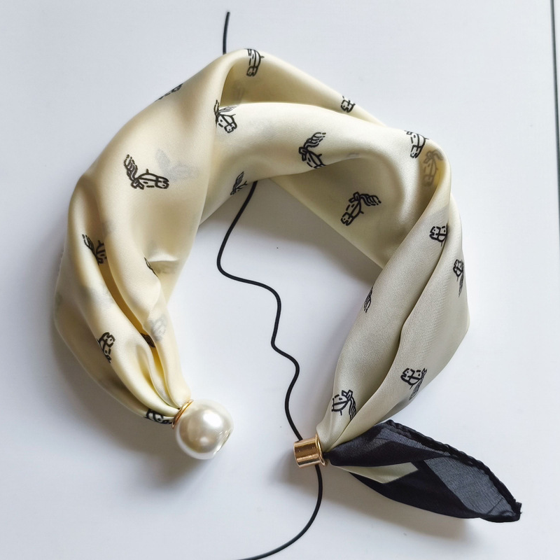 🌸No-Tie Magnetic Pearl Clasp Soft Scarf💟Everyday Versatile Pieces📢📢LIMITED-TIME 50% OFF!!